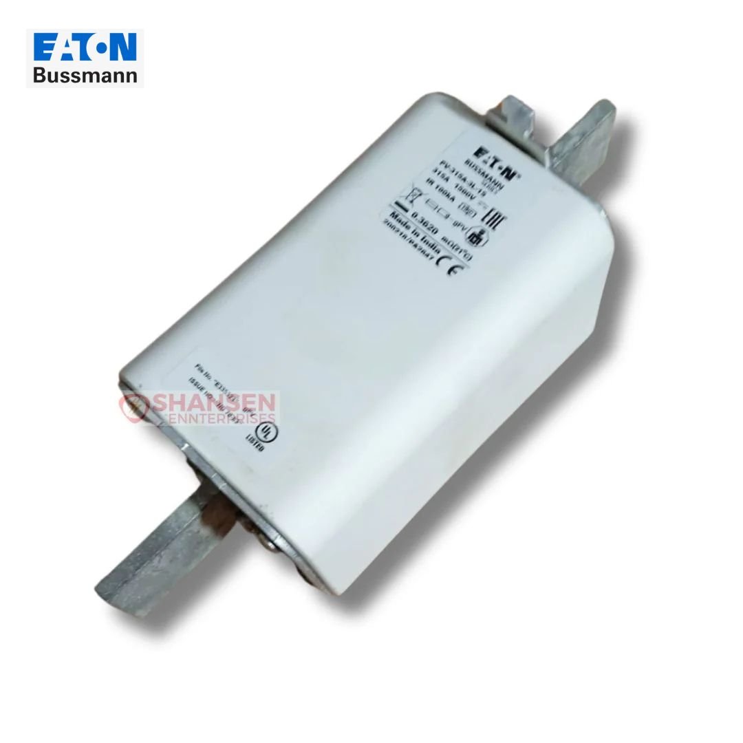 Eaton Bussmann PV-315A-3L-15 gPV photovoltaic fuse, 315A 1500V DC, size 3L—angled close-up